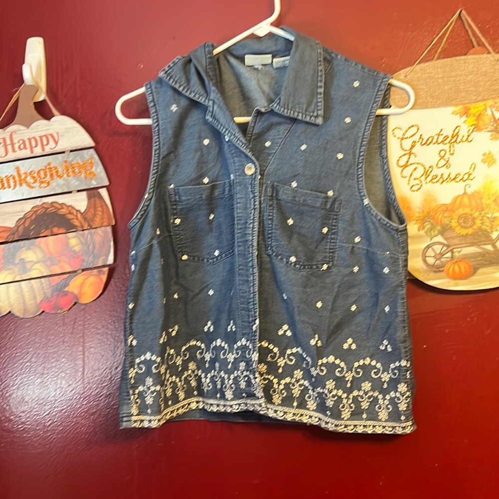 sun river clothing co size S blue jean vest